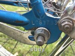 Pair Vintage Sky Blue 1967 Schwinn Stingrays Deluxe/ Slic Chic Bicycles