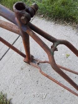 R22, Schwinn, prewar, VINTAGE, tank BICYCLE, Lincoln, 26FRame, balloon Tire, b6, old