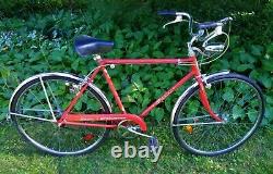 Red Schwinn Speedster Vintage 1973 Mens Cruiser Bicycle Ready to ride