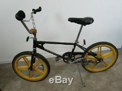 Retro Schwinn Scrambler thrasher BMX Bike Bicycle 80's gold mags wheels vintage