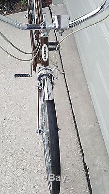 Schwinn 1970 Collegiate Vintage Men's Bicycle 26 3 Speed