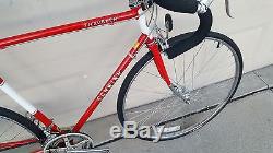Schwinn 1982 Traveler Vintage Men's Bicycle 27 10 Speed
