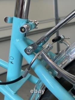 Schwinn Admiral Cruiser Bike Hybrid Vintage 7 Speed. Light blue