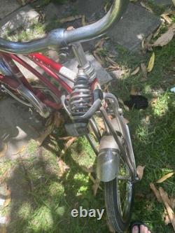 Schwinn Apple Krate Sting-Ray 20 in Cruiser Bike Red/Silver Steel Frame Vintage
