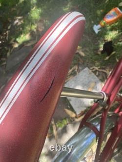 Schwinn Apple Krate Sting-Ray 20 in Cruiser Bike Red/Silver Steel Frame Vintage