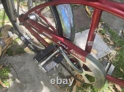 Schwinn Apple Krate Sting-Ray 20 in Cruiser Bike Red/Silver Steel Frame Vintage
