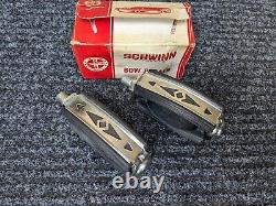 Schwinn Bicycle BOW Pedals Krate Stingray New Old Stock Mint in Box VINTAGE