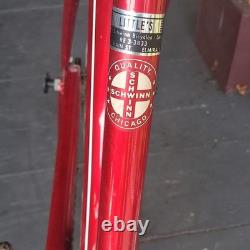 Schwinn Breeze 1971 Vintage Cruiser Bike 26 Red With Woven Badket & Speedster