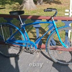 Schwinn Breeze 1971 Vintage Cruiser Bike 26 Red With Woven Badket & Speedster