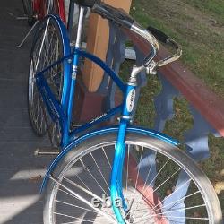 Schwinn Breeze 1971 Vintage Cruiser Bike 26 Red With Woven Badket & Speedster
