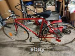Schwinn Le Tour Vintage Red Racing Bike with Drop Bars Side-Pull Caliper