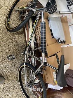 Schwinn Predator Team Z OLD School BMX BIKE 24' Restored Beautiful Vintage 83