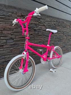 Schwinn Predator YO! FreeForm Pro Vintage Old BMX Freestyle Bike Pink 48 Araya
