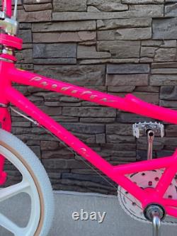 Schwinn Predator YO! FreeForm Pro Vintage Old BMX Freestyle Bike Pink 48 Araya