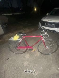 Schwinn Red Vintage Complete Bike with Rear Rack, Yellow Bag, Classic Design
