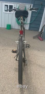 Schwinn Sierra Mountain Bike, 1988 Vintage Very Good