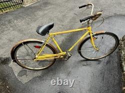 Schwinn Speedster Vintage Yellow Cruiser Bike Steel Frame