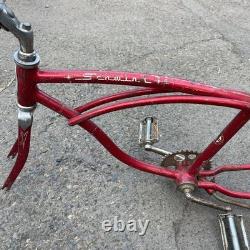 Schwinn Sting Ray Deluxe Bicycle Frame Chicago USA Vintage 60s Bike Parts April