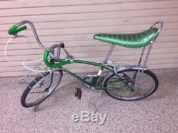 Schwinn Sting-Ray Fastback bicycle, vintage muscle bike, Stingray