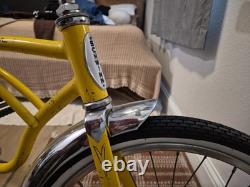 Schwinn Stingray 1974 Vintage Yellow Bike
