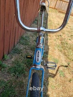 Schwinn Stingray Complete Bicycle vintage Rebuild Old School Bmx Envy Wheels