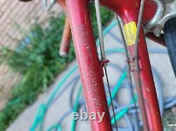 Schwinn Varsity Bicycle Red VTG 10 Speed 1970s Chicago USA Kickstand Outdoors