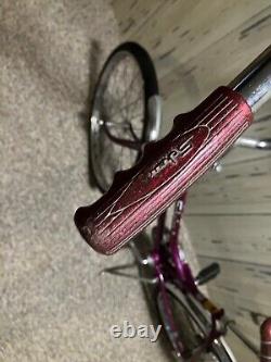 Schwinn Vintage 1969 Purple Girls Schwinn Stardust Sting-Ray Bicycle Slick Tire