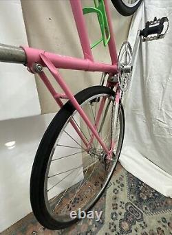 Schwinn Vintage Lady's Bike, 26 X 2 3/8 Tires, Caliente Pink