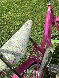 Schwinn bicycle Girls Spirit Bicycle BEAUTIFUL Vintage