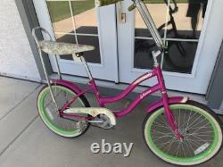 Schwinn bicycle Girls Spirit Bicycle Vintage. Hot pink