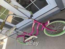 Schwinn bicycle Girls Spirit Bicycle Vintage. Hot pink