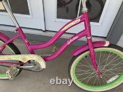 Schwinn bicycle Girls Spirit Bicycle Vintage. Hot pink