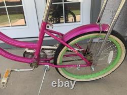 Schwinn bicycle Girls Spirit Bicycle Vintage. Hot pink