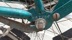 Schwinn girls 26'' green phantom vintage bicycle