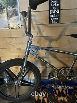 Schwinn predator bmx vintage 1983 CR MO MAG For Parts Or Restore Good Condition