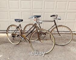 VINTAGE 1970 Schwinn Suburban 5-Speed Bicycles Men's & Women's Combo 22in