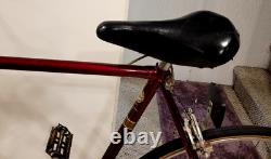 VINTAGE 1980s SCHWINN WORLD SPORT MENS 10 SPEED BICYCLE Burgundy Color New TIRES