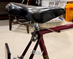 VINTAGE 1980s SCHWINN WORLD SPORT MENS 10 SPEED BICYCLE Burgundy Color New TIRES