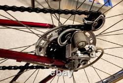 VINTAGE 1980s SCHWINN WORLD SPORT MENS 10 SPEED BICYCLE Burgundy Color New TIRES