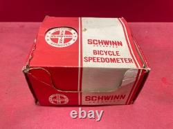 VINTAGE Schwinn Approved Bicycle Speedometer 08450 France 27 27 Inch NOS BOX