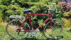 VTG 26 SCHWINN TRAVELER 10 SPEED MEN'S Lightweight BICYCLE IN RED 1970's