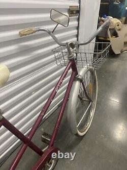 Very rare Vintage 26in Schwinn Twin Deluxe Tandem Bicycle Red