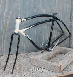 Vintage 1940 Prewar Schwinn DX Bike FRAME FORK++26 Tank Cruiser Bicycle Klunker Vintage 1940 Prewar Schwinn DX Bike FRAME FORK++26 Tank Cruiser Bicycle Klunker