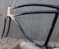 Vintage 1940 Prewar Schwinn DX Bike FRAME FORK++26 Tank Cruiser Bicycle Klunker Vintage 1940 Prewar Schwinn DX Bike FRAME FORK++26 Tank Cruiser Bicycle Klunker
