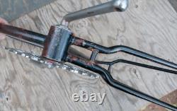 Vintage 1940 Prewar Schwinn DX Bike FRAME FORK++26 Tank Cruiser Bicycle Klunker Vintage 1940 Prewar Schwinn DX Bike FRAME FORK++26 Tank Cruiser Bicycle Klunker