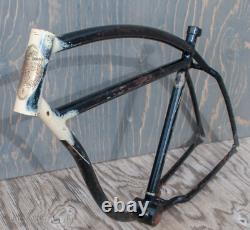 Vintage 1940 Prewar Schwinn The World Bike FRAME 26Tank Cruiser Bicycle Klunker Vintage 1940 Prewar Schwinn The World Bike FRAME 26Tank Cruiser Bicycle Klunker