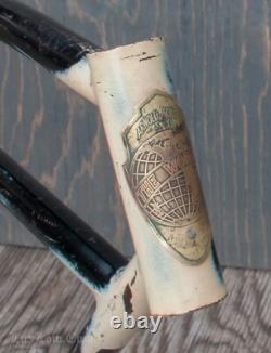 Vintage 1940 Prewar Schwinn The World Bike FRAME 26Tank Cruiser Bicycle Klunker Vintage 1940 Prewar Schwinn The World Bike FRAME 26Tank Cruiser Bicycle Klunker