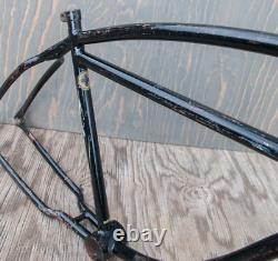 Vintage 1940 Prewar Schwinn The World Bike FRAME 26Tank Cruiser Bicycle Klunker Vintage 1940 Prewar Schwinn The World Bike FRAME 26Tank Cruiser Bicycle Klunker