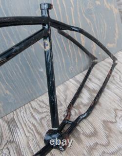 Vintage 1940 Prewar Schwinn The World Bike FRAME 26Tank Cruiser Bicycle Klunker Vintage 1940 Prewar Schwinn The World Bike FRAME 26Tank Cruiser Bicycle Klunker