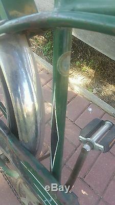 Vintage 1950 Schwinn green Phantom Bicycle